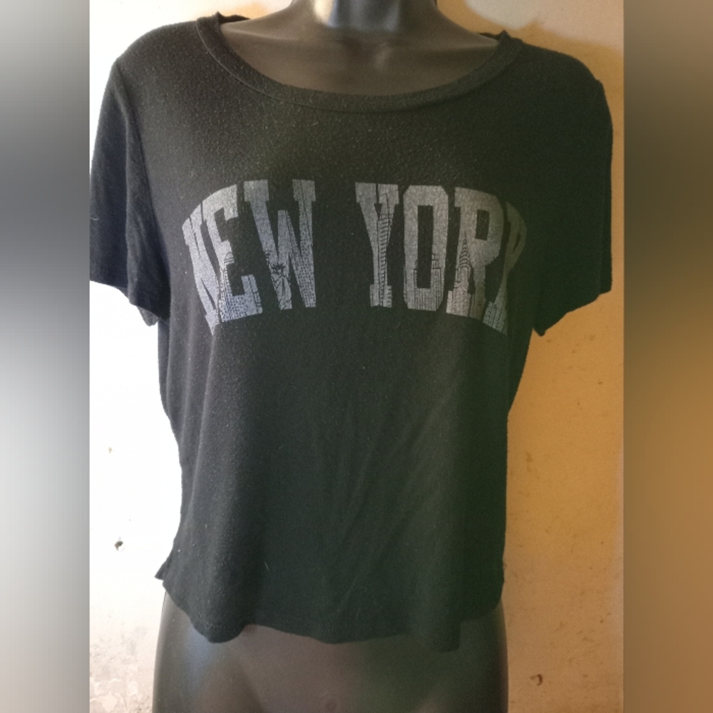 A Cool, Simple Pre-loved Size: S Black FUNKY PINK NEW YORK Graphic Women's Top